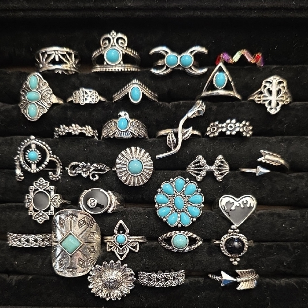Lot of 30pcs fashion rings